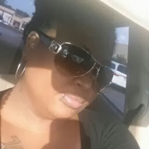 Meet your Posher, Carissa